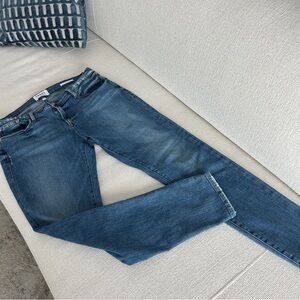 FRAME Le Garcon (30) Mid Rise Boyfriend